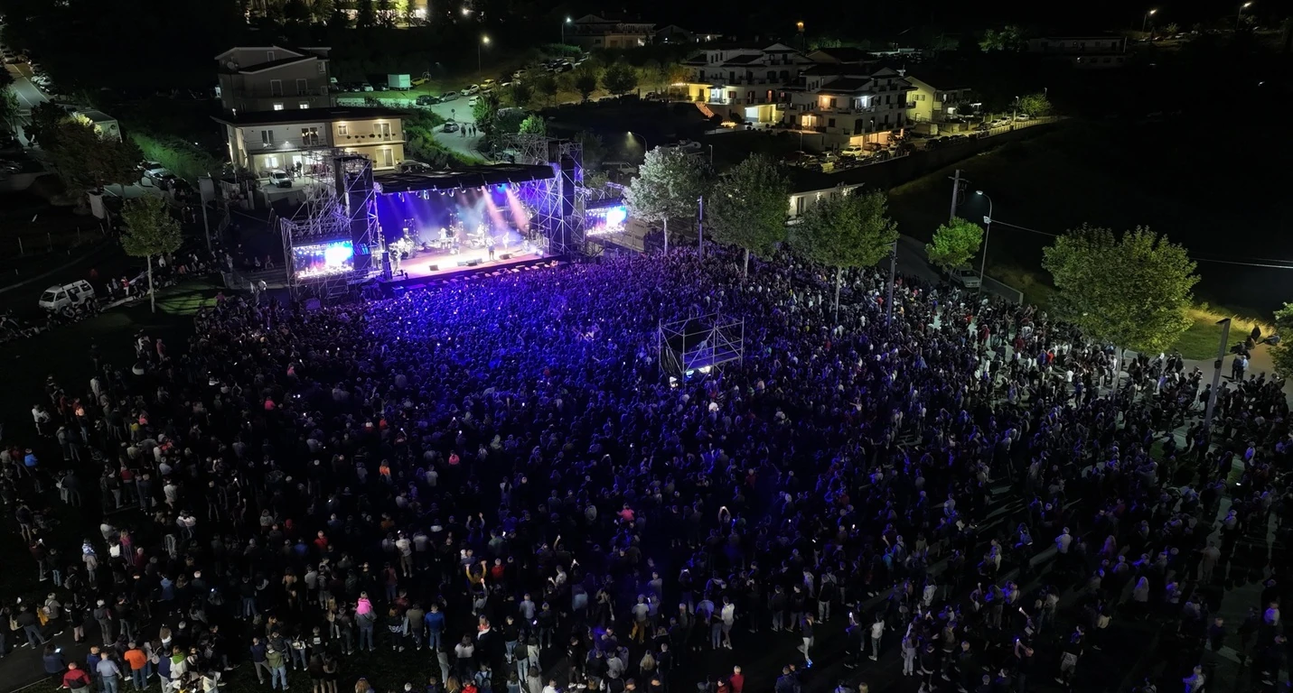 płytki odporne na imprezy masowe.webp